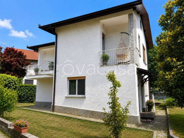 casa indipendente in vendita a Val della Torre