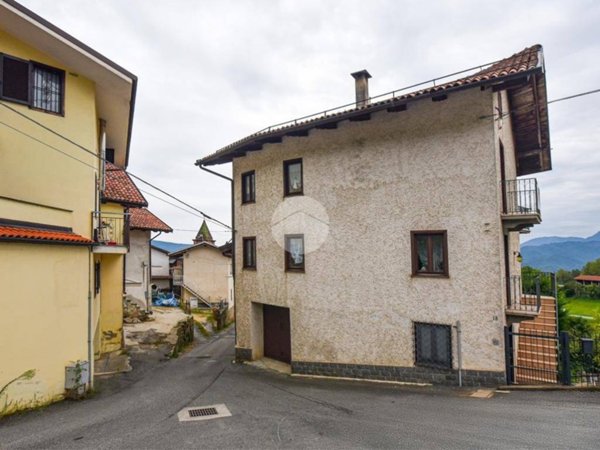 casa indipendente in vendita a Valgioie