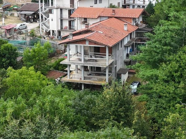 casa indipendente in vendita a Valgioie