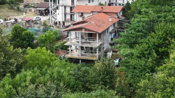 casa indipendente in vendita a Valgioie