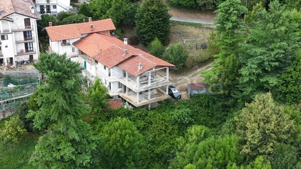 casa indipendente in vendita a Valgioie