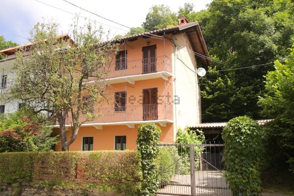 casa semindipendente in vendita a Valgioie