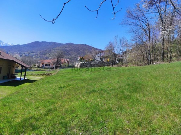 terreno edificabile in vendita a Valgioie