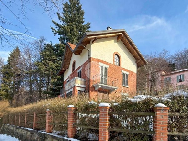 casa indipendente in vendita a Valgioie