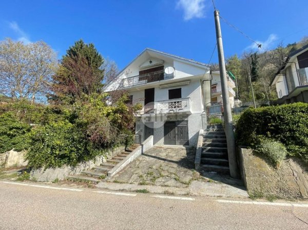 casa indipendente in vendita a Valgioie