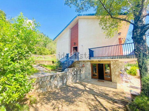 casa indipendente in vendita a Vallo Torinese