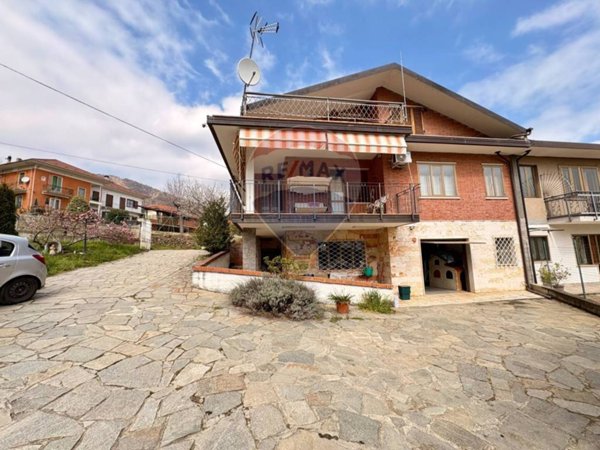 casa indipendente in vendita a Vallo Torinese