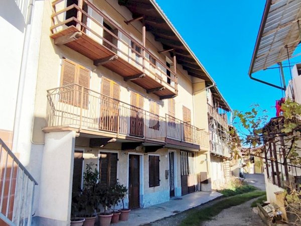 casa semindipendente in vendita a Vallo Torinese