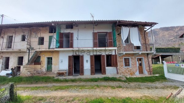 casa indipendente in vendita a Vallo Torinese
