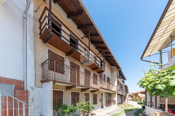 casa indipendente in vendita a Vallo Torinese in zona Spagna