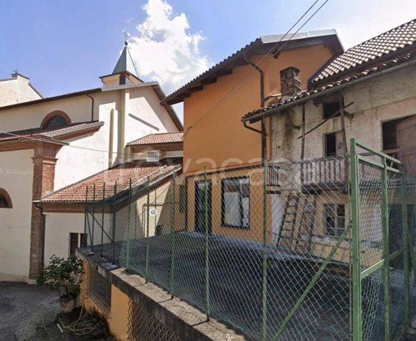 casa indipendente in vendita a Vallo Torinese in zona Spagna