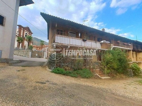casa indipendente in vendita a Vallo Torinese in zona Spagna