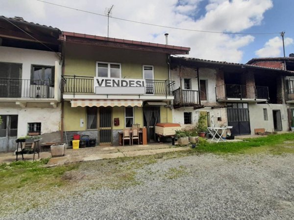 casa indipendente in vendita a Valperga