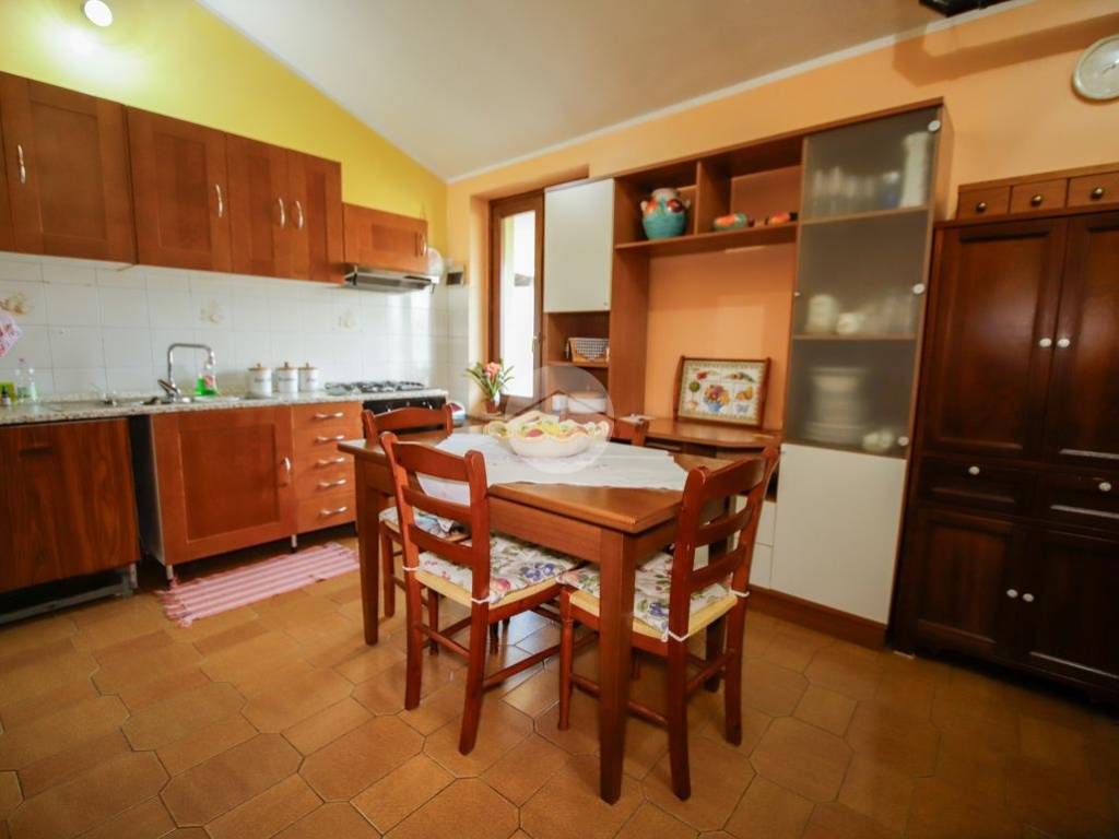 casa indipendente in vendita a Valperga