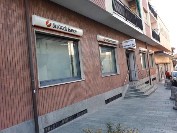 locale commerciale in vendita a Valperga