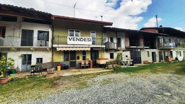 casa indipendente in vendita a Valperga