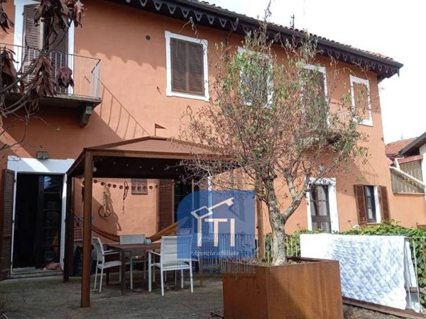 casa indipendente in vendita a Valperga