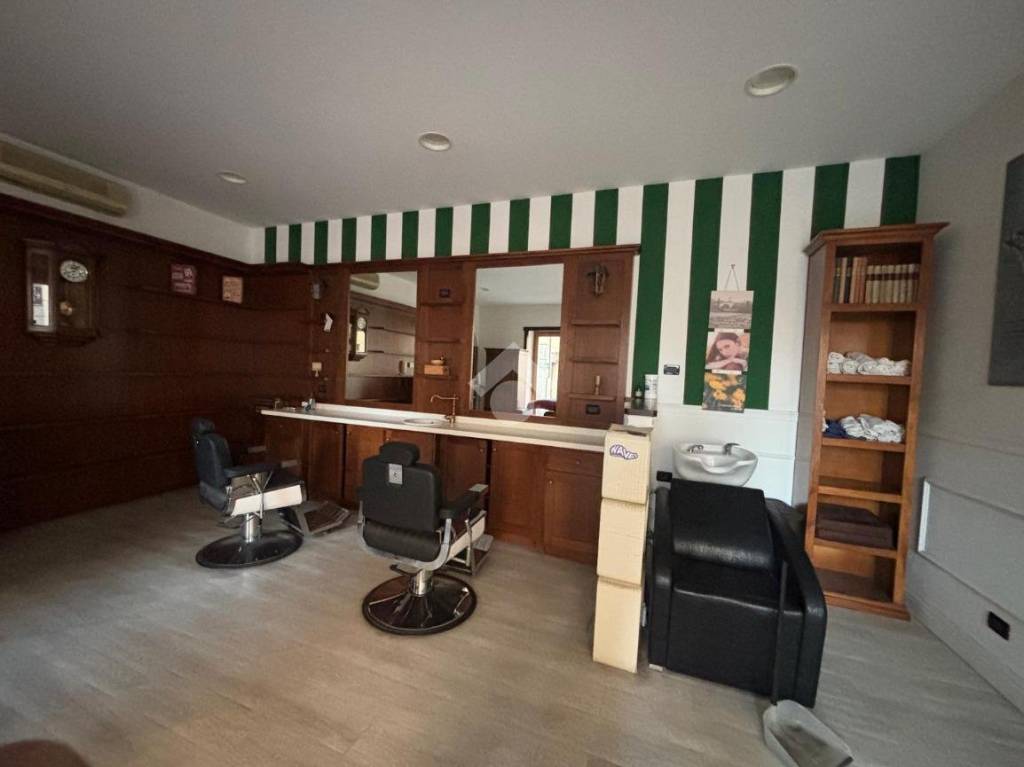 negozio in vendita a Valperga
