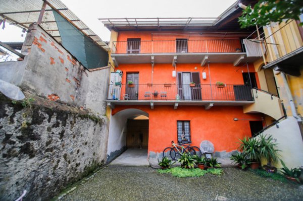 casa indipendente in vendita a Valperga