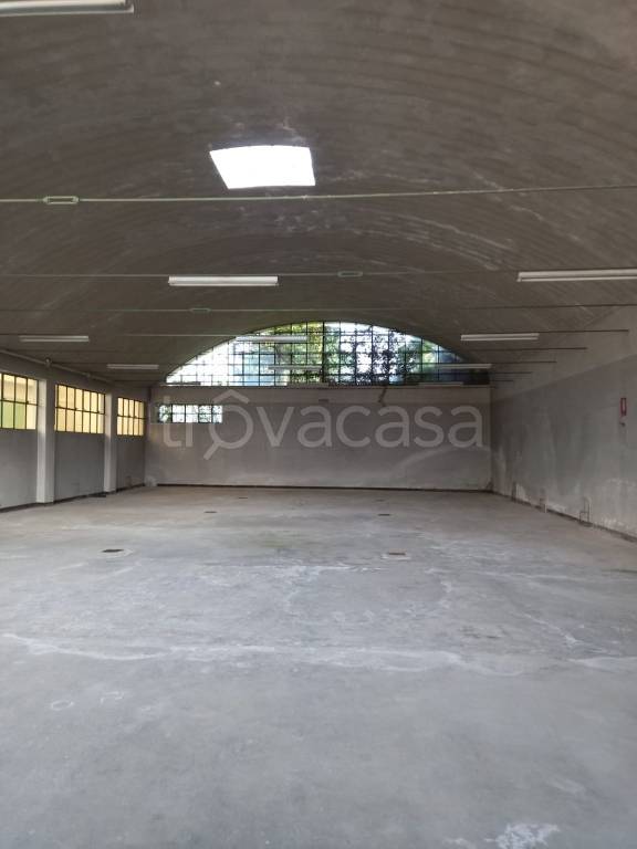 locale commerciale in vendita a Valperga