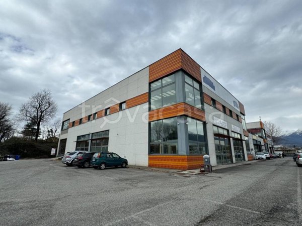 locale commerciale in vendita a Valperga