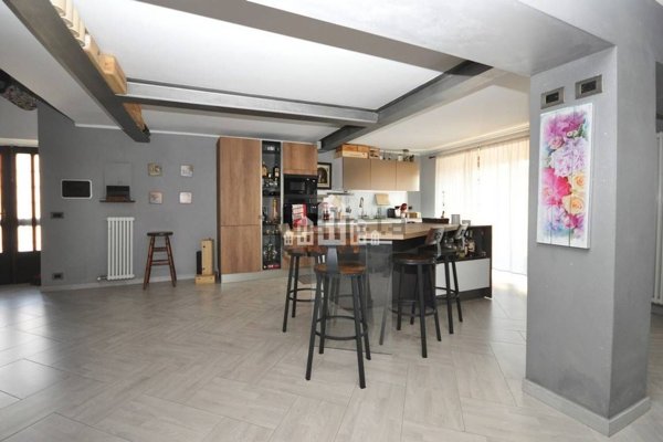 casa semindipendente in vendita a Valperga