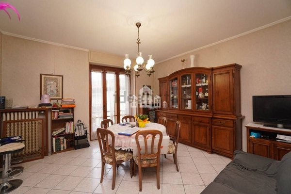 casa indipendente in vendita a Valperga