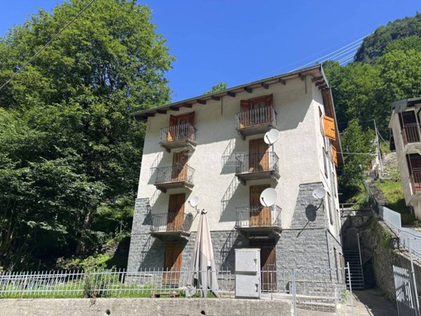 appartamento in vendita a Valprato Soana in zona Piamprato