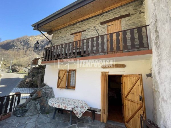 casa indipendente in vendita a Valprato Soana