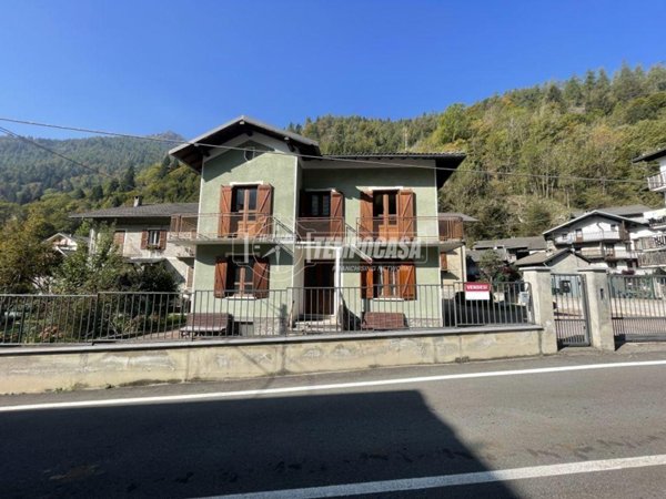 casa indipendente in vendita a Valprato Soana