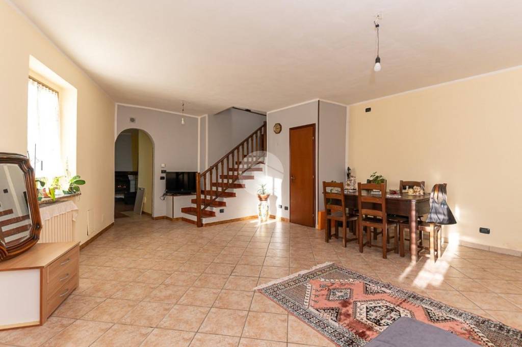 casa semindipendente in vendita a Varisella