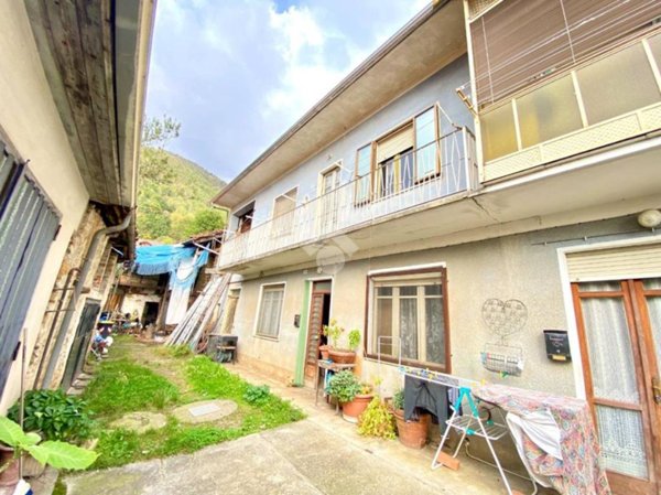 casa indipendente in vendita a Varisella