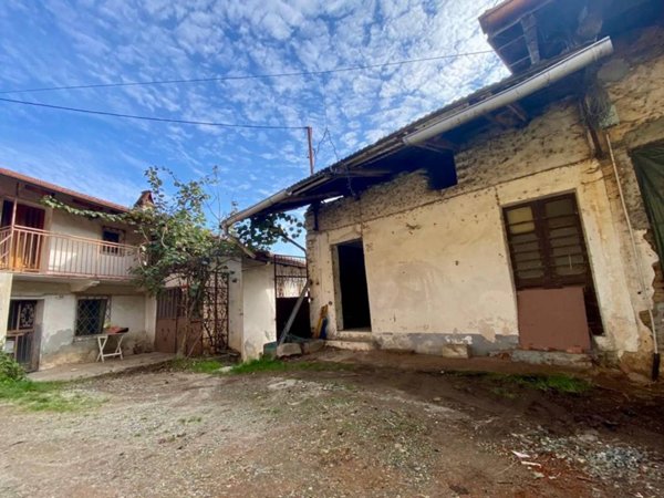 appartamento in vendita a Varisella in zona Ramai