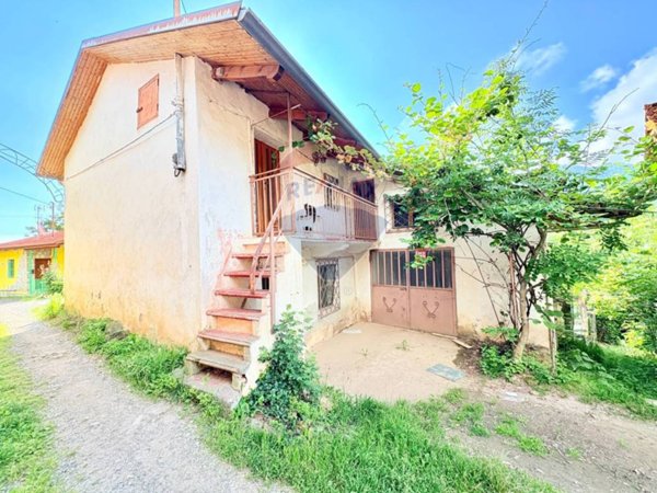 casa indipendente in vendita a Varisella in zona Ramai
