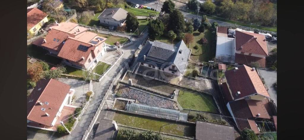 casa indipendente in vendita a Varisella in zona Moncolombone