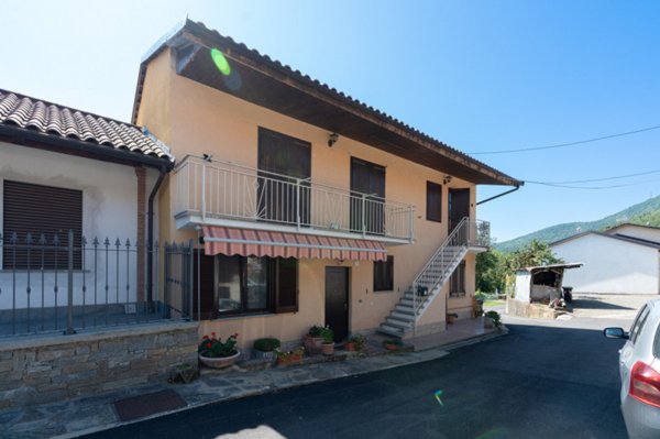 casa indipendente in vendita a Varisella in zona Baratonia