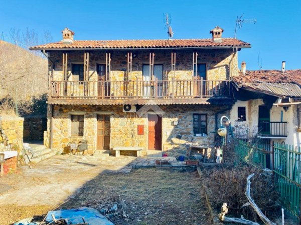 casa indipendente in vendita a Varisella in zona Moncolombone