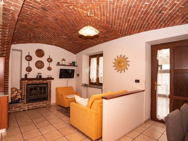casa indipendente in vendita a Vauda Canavese