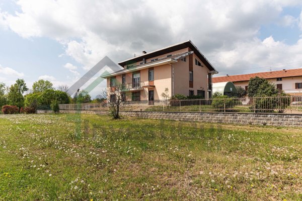 casa indipendente in vendita a Vauda Canavese