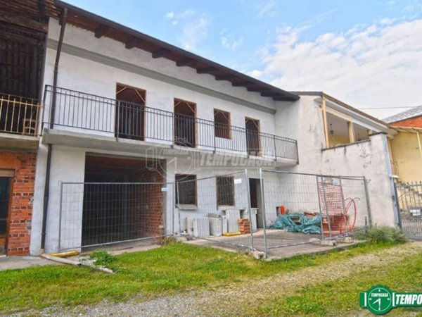 casa indipendente in vendita a Vauda Canavese