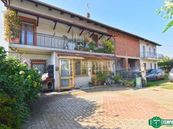 casa indipendente in vendita a Vauda Canavese