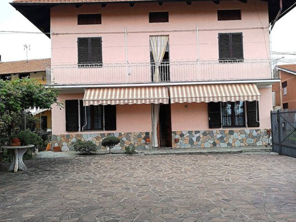 casa indipendente in vendita a Vauda Canavese