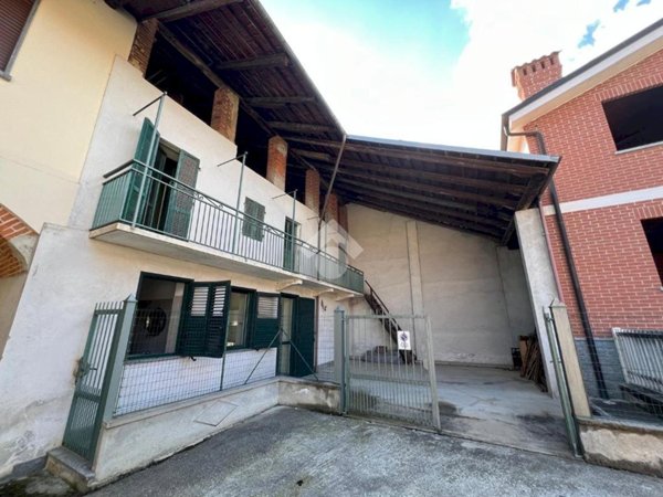 casa indipendente in vendita a Vauda Canavese