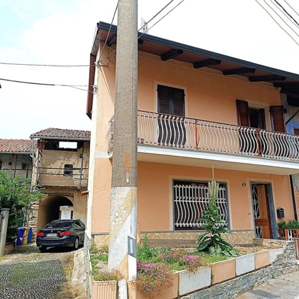 casa indipendente in vendita a Vauda Canavese