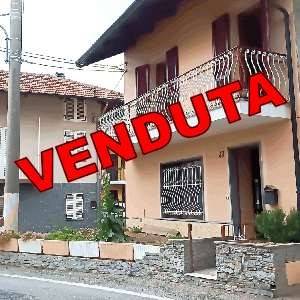 casa indipendente in vendita a Vauda Canavese