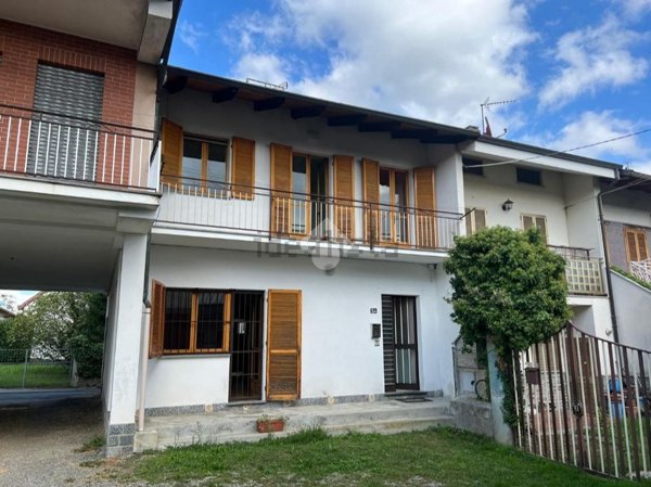 casa indipendente in vendita a Vauda Canavese