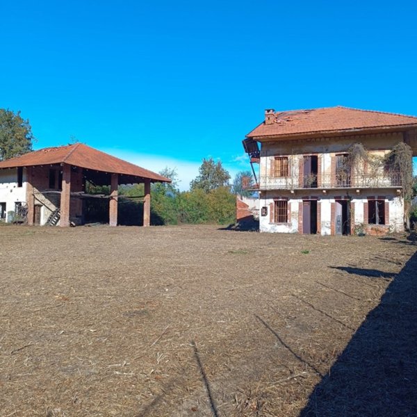 casa indipendente in vendita a Vauda Canavese