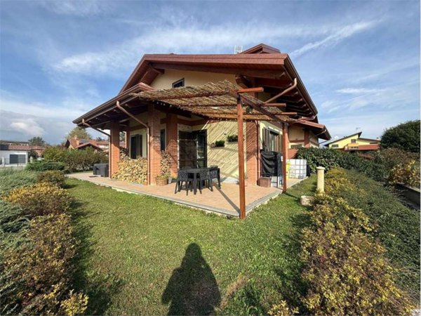 casa indipendente in vendita a Vauda Canavese