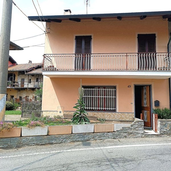 casa indipendente in vendita a Vauda Canavese