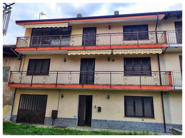 casa indipendente in vendita a Vauda Canavese